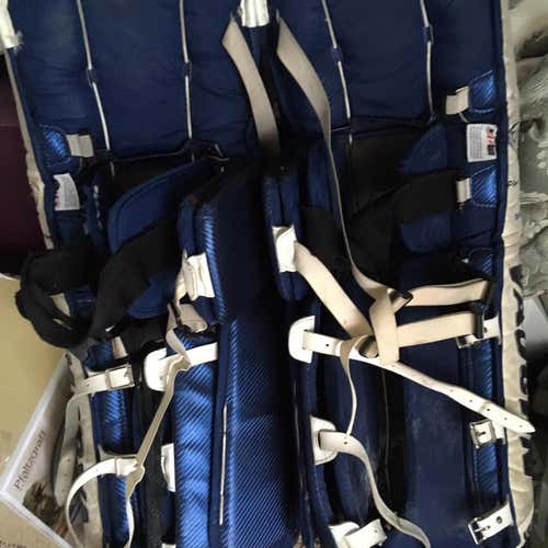 Vaughn Velocity V4 34+3” Leg Pads