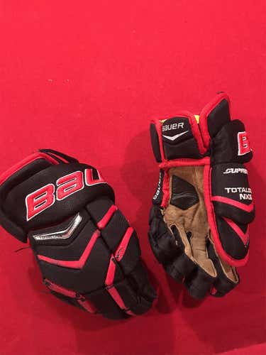Bauer supreme Total One Nxg 12’ Gloves Lightly Used