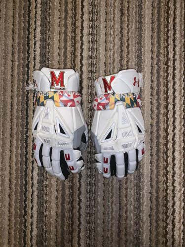 UA Maryland White Command 2 Gloves