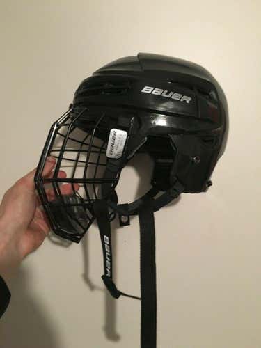 New Bauer Re-Akt 100 Helmet