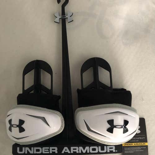 Under Armor Revenant Elbow Cap NEW