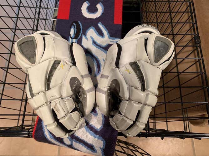 Maverick Rome Goalie Gloves