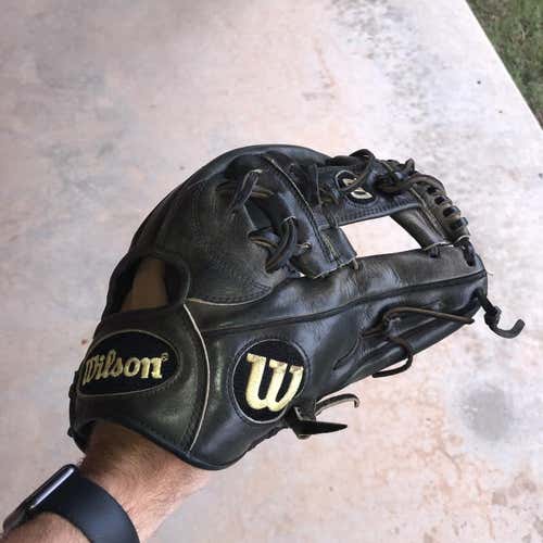 Black Wilson A2000 Infield Glove 11 3/4