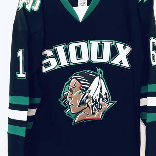 ND SIOUX BLACK HOCKEY JERSEY - NEW, With TAGS - FIGHTING STRAP -