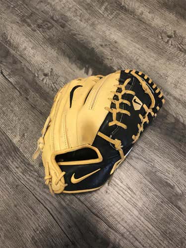 Nike Diamond  Elite  Show  Baseball  Glove
