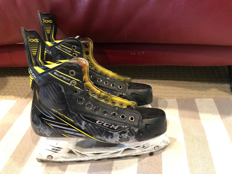 CCM Super Tacks Hockey Skates Senior Pro Stock Size 9.5 - Heavily Used