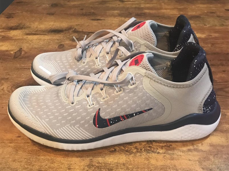 BRAND NEW WITH BOX NIKE FREE MOONMAN (10.5)