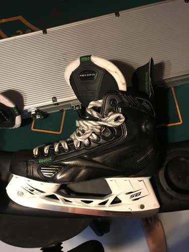 Reebok 28K Pump Hockey Skates Size 9.5