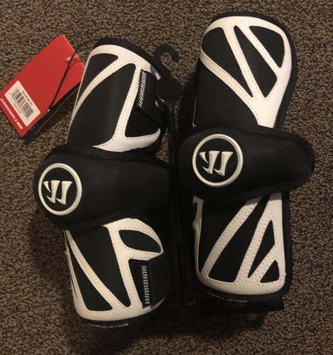 WARRIOR REGULATOR AG XS NEW NWT BLACK WHITE LACROSSE LAX ARM PAD GUARD