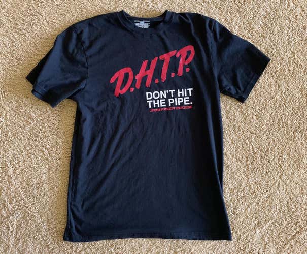 Men’s Medium UA T shirt