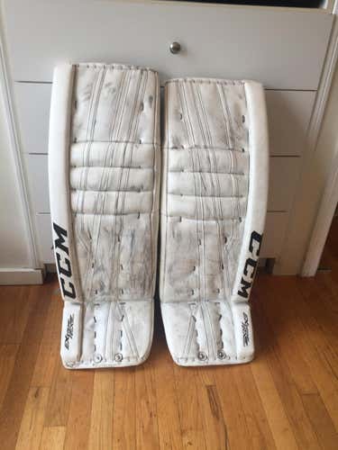 CCM Extreme Flex II Goalie Leg Pads Senior