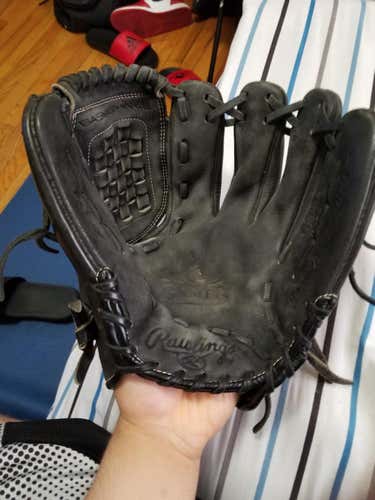 Rawlings Baseball Glove