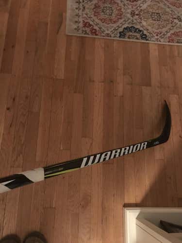 Warrior Alpha QX Hockey Stick Righty Mid Senior Pro Stock