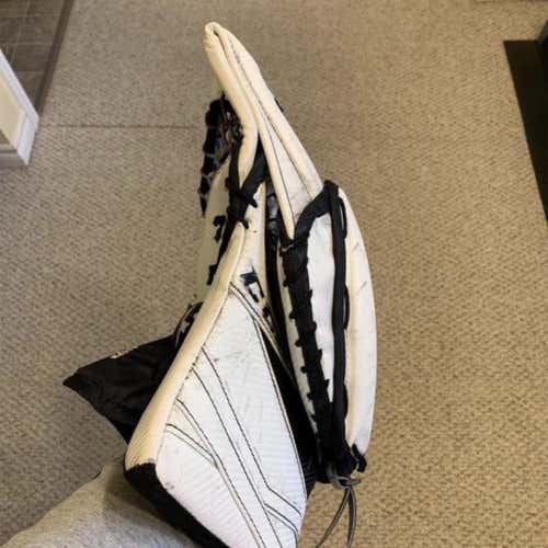 CCM Extreme Flex 3 Glove