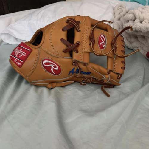 Rawlings Baseball Glove