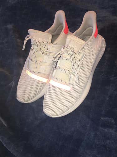 Worn 1 Time Adidas Tubular Dusk Shoe