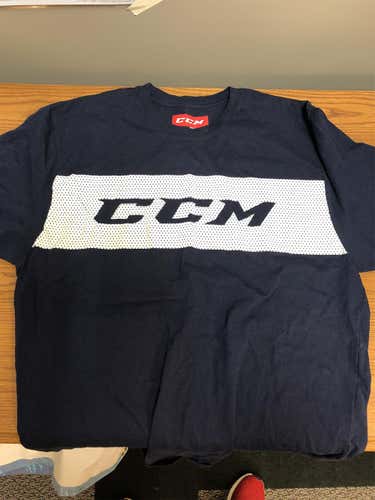 Brand New CCM T Shirt Navy Sr XL
