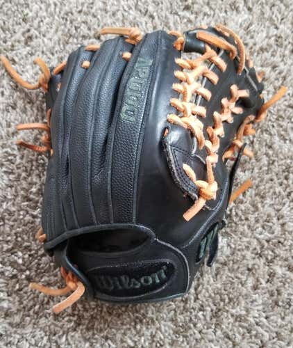 Wilson A2000 CJW 12 Baseball Glove GREAT CONDITION