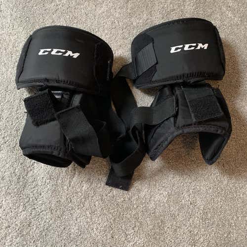 CCM KNEE PADS