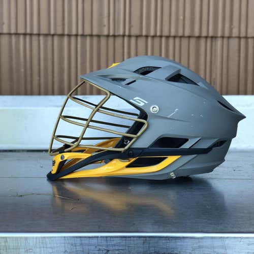 Matte Grey Cascade S Helmet (EXCELLENT CONDITION)