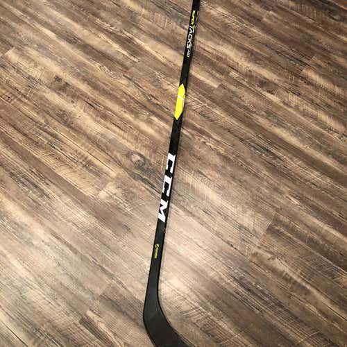 CCM Super Tacks AS1 Senior Hockey Stick MacKinnon 85 Flex RH