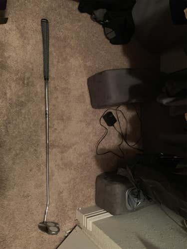 White Hot 2-Ball Putter Righty