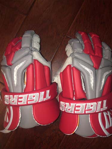 New Burn Pro ‘TIGER’ Lacrosse Gloves