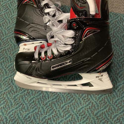 New Vapor X700 Hockey Skates Junior Size 4.5