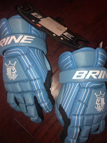 New King Superlight Lacrosse Gloves