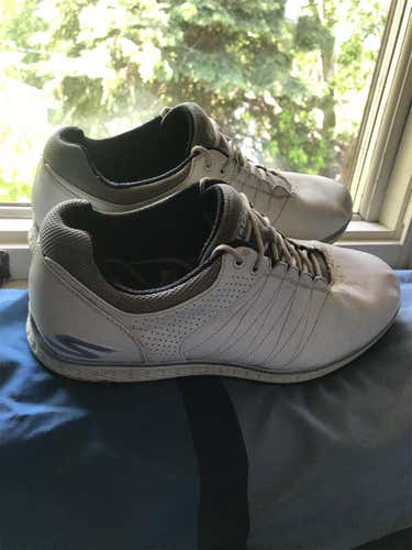 SKETCHERS GoGolf Like New Shoes