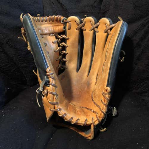 Wilson A2K KP92 12.5” Baseball Glove