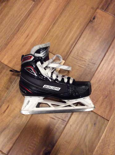 Bauer Vapor X700  Goal  Skate  (size  4)