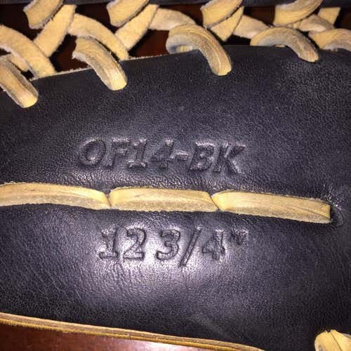 Omaha flare Series Outfield Glove