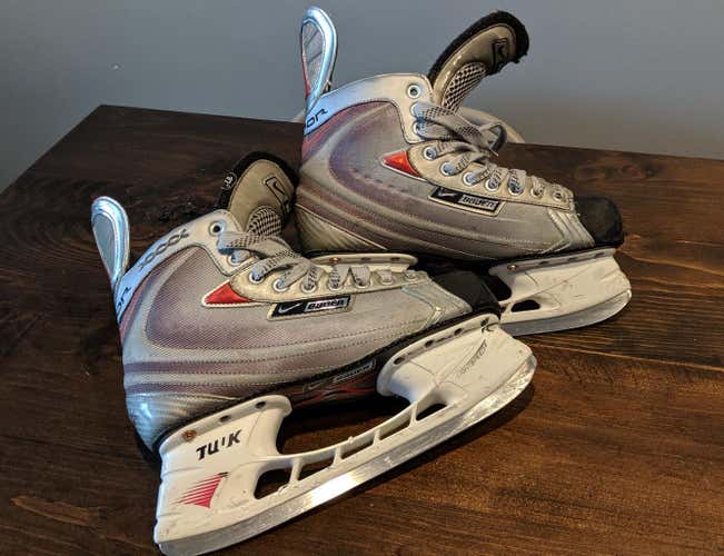 Bauer Nike Vapor XXXX 40 Hockey Skates Senior Size 10 11.5 Shoe