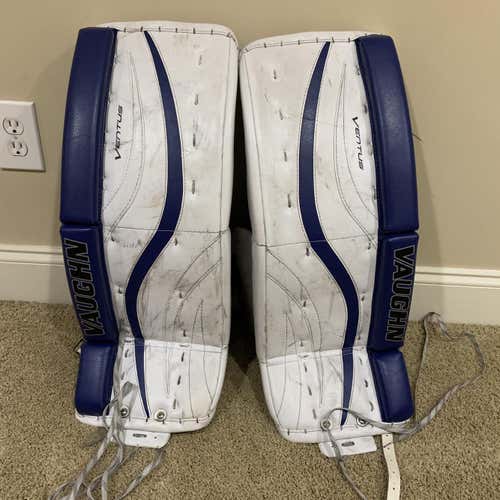 Vaughn Ventus LT68 Goalie Leg Pads 24 + 2