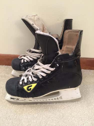 Graf Supra 704 Skates Senior Size 7.5