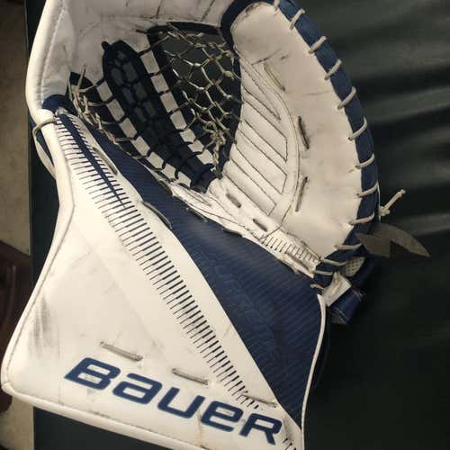 Supreme 2S Pro Goalie Glove & Blocker Regular