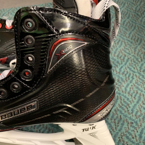 New Vapor X600 Hockey Skates Junior Size 3.5