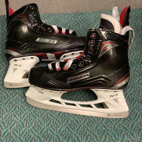 New Vapor X600 Hockey Skates Junior Size 3