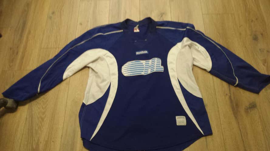 Reebok OHL jersey (56) w/ bonus socks (Size L).