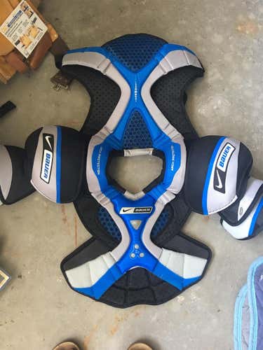 New One90 Shoulder Pads Senior