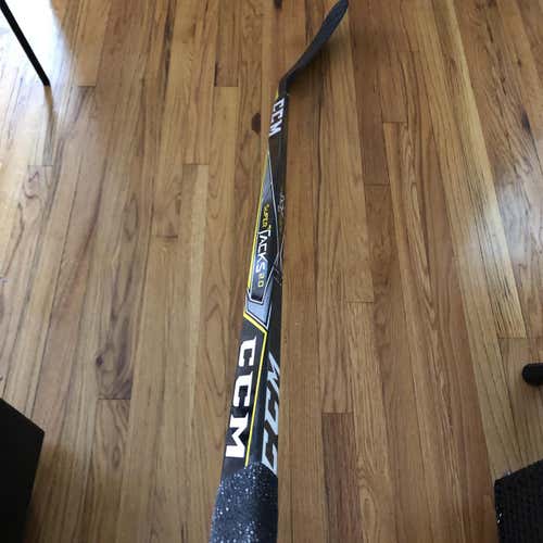 Super Tacks 2.0 Hockey Stick Righty Toe Senior Pro Stock