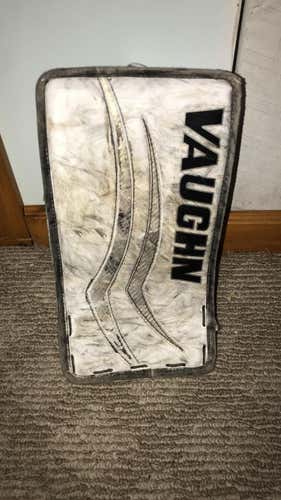 Vaughn Velocity V6 Goalie Blocker Regular Senior