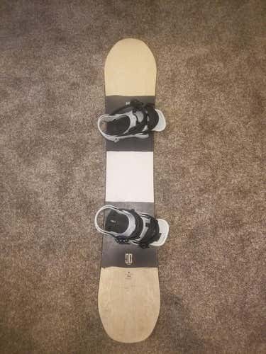 DC mega snowboard & Burton cartel bindings