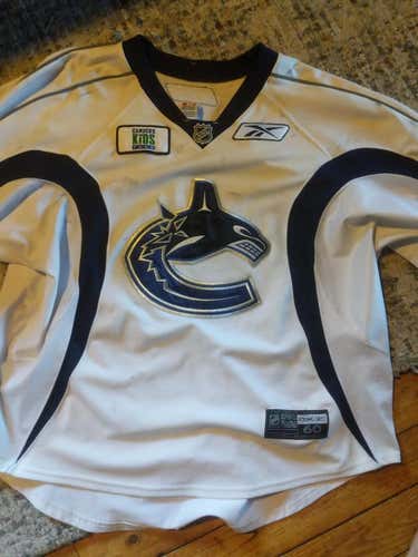 Michael Dipietro Vancouver Canucks jersey