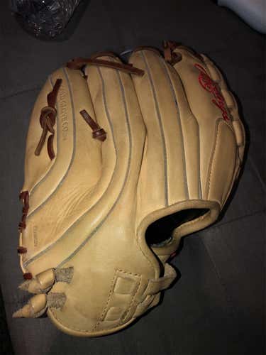 Rawlings Baseball Glove