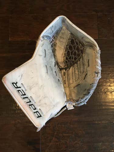 Bauer Supreme S190 Goalie Glove Regular Senior