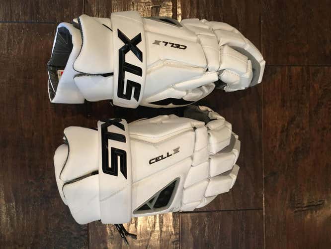 STX Cell IV Lacrosse Gloves