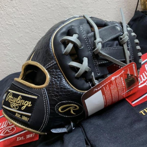 New Heart of the Hide Baseball Glove