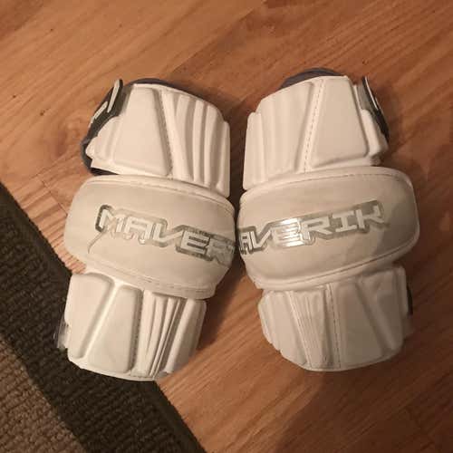 Maverick Max Arm Pads